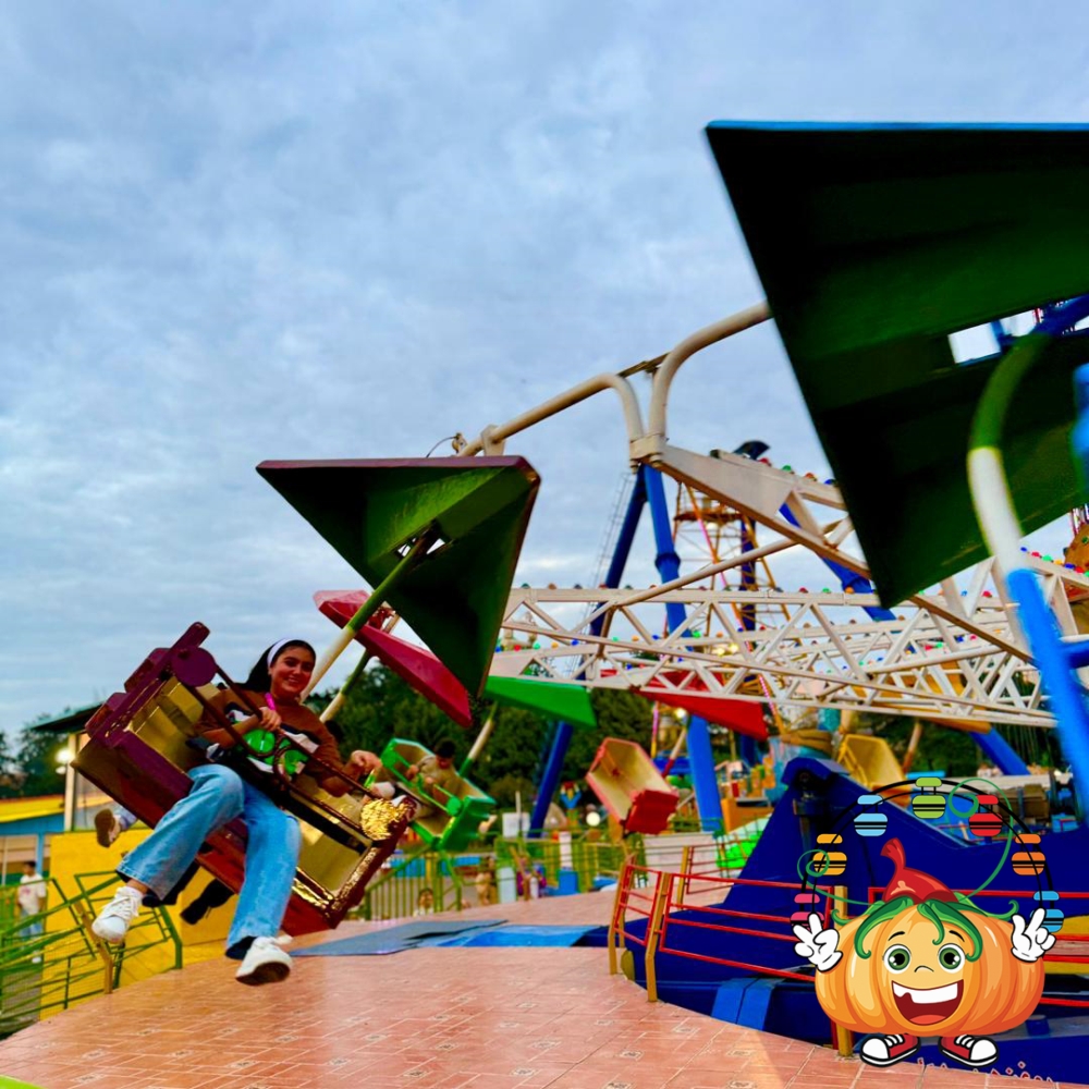 شهربازی طلایی آمل شهربازی طلایی آمل