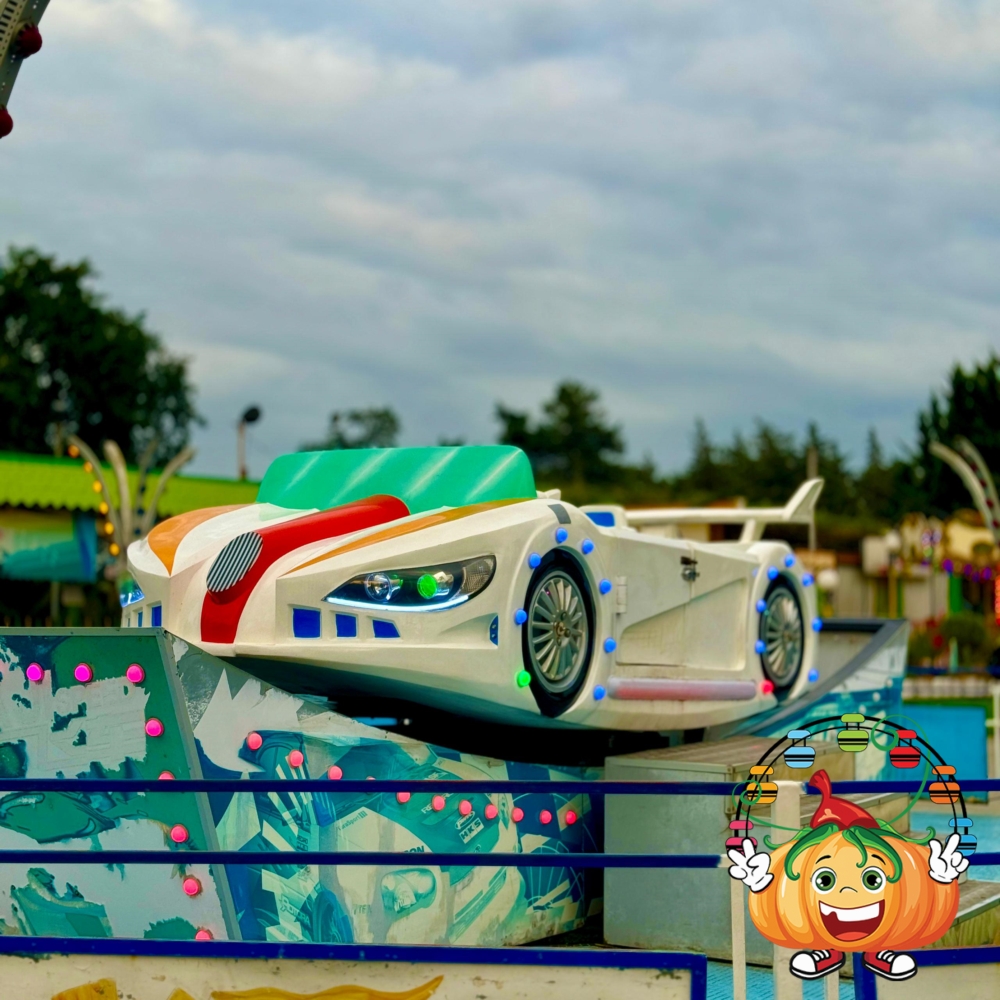 شهربازی طلایی آمل بازی شهربازی یوفو کودک