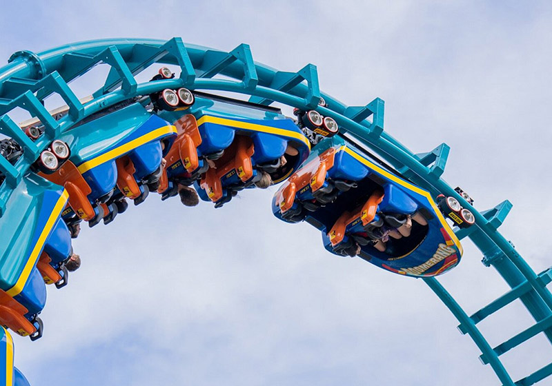 شهربازی طلایی آمل علاوه بر کودکان، بزرگسالان هم میتوانند با بازی در شهربازی از مزایای بسیاری برخوردار شده و برخی از مهارتهای خود را بهبود ببخشند.