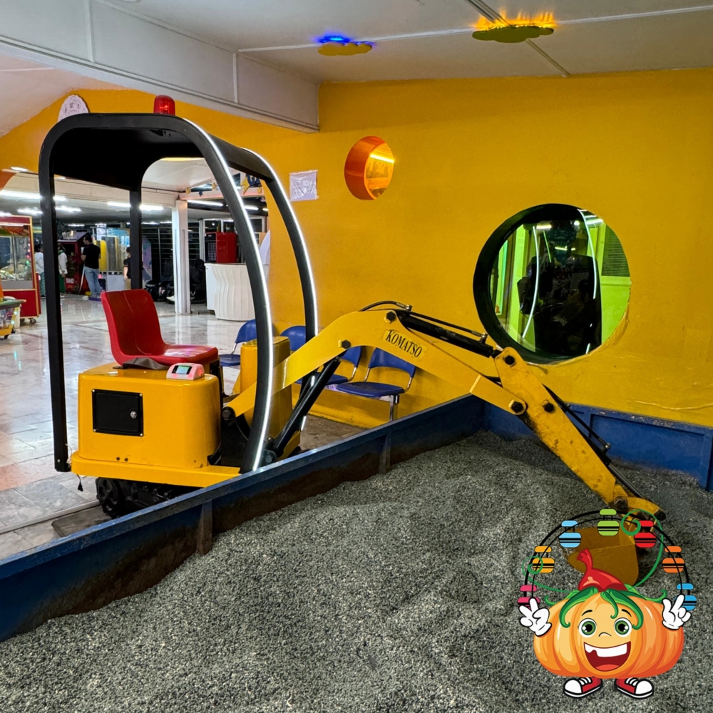 بیل مکانیکی شهربازی طلایی